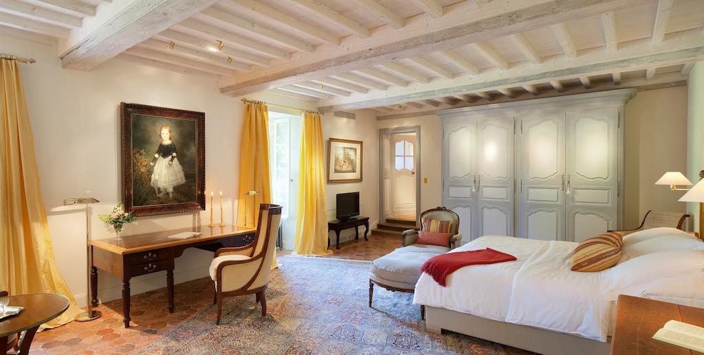 Les Pres D'Eugenie Hotel Room photo