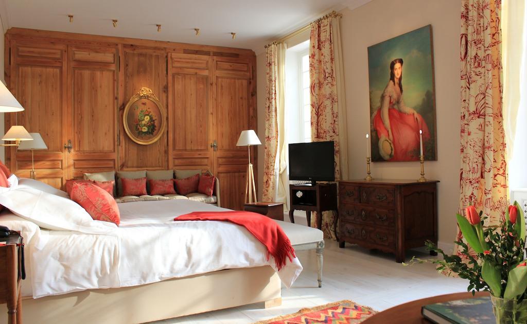 Les Pres D'Eugenie Hotel Room photo