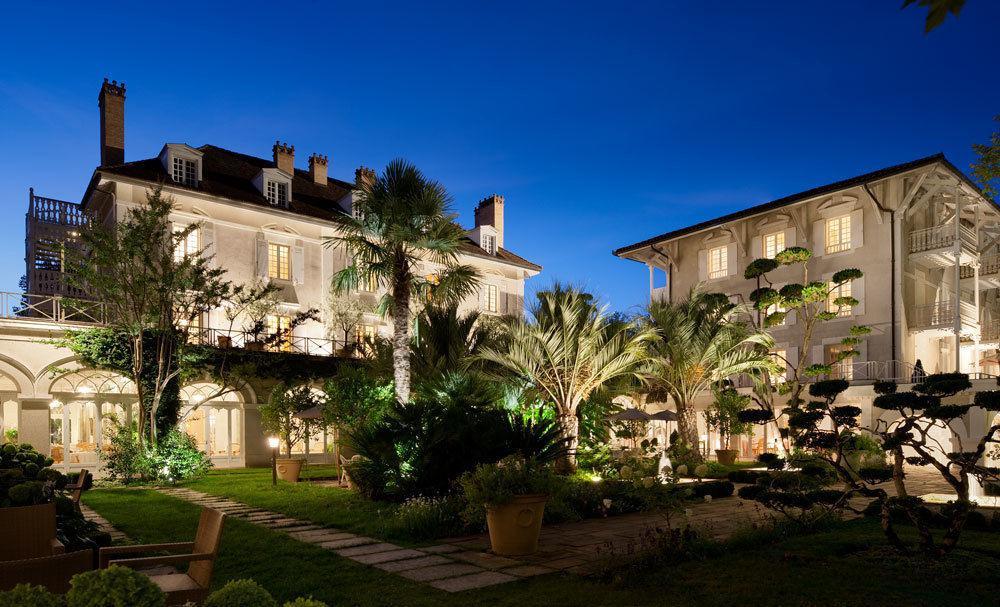 Les Pres D'Eugenie Hotel Exterior photo